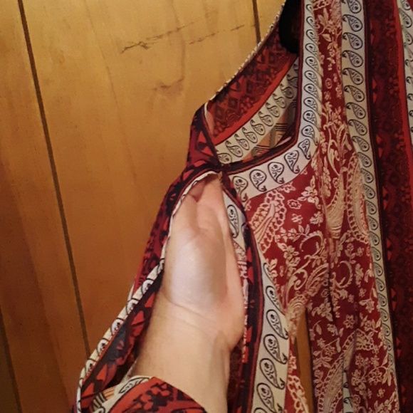 Sexy and classy dress by inTu size large - Picture 2 of 7